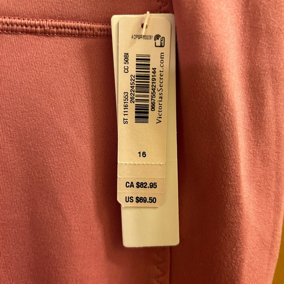 Victoria secret sport legging NWT ✨ - Picture 5 of 6